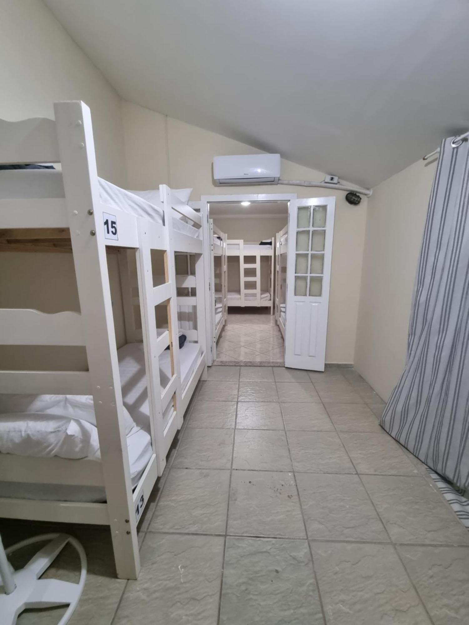 Zenit Hostel Da Cris Cabo Frio Esterno foto